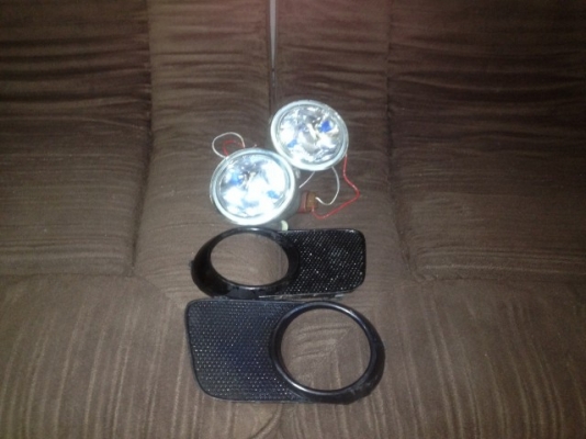 ไฟตัดหมอก TOYOTA WISH เก่าญี่ปุ่นเเท้สภาพสวยคู่ละ ไฟตัดหมอก TOYOTA WISH เก่าญี่ปุ่นเเท้สภาพสวยคู่ละ