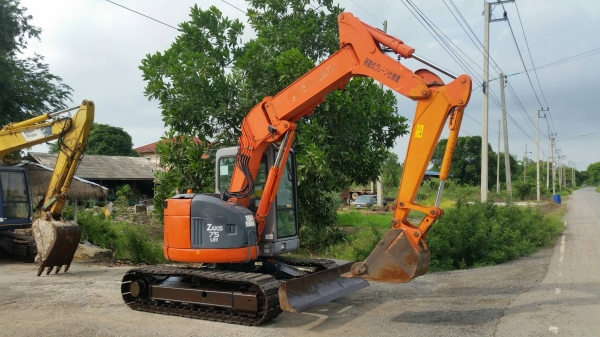 ขายด่วนรถแม็คโครHITACHI ZX-75-UR-ZAXIS 75URรถนอกเพิ่งนำเข้ามาใหม่ยังไม่เคยใช้งานในเมืองไทยเลย ขายด่วนรถแม็คโครHITACHI ZX-75-UR-ZAXIS 75URรถนอกเพิ่งนำเข้ามาใหม่ยังไม่เคยใช้งานในเมืองไทยเลย
