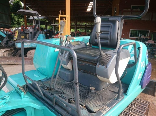 ขายรถขุด ยี่ห้อ:KOMATSU แบบ: Pc45-1 รุ่น7  แทรกเหล็ก ใบมีดดัน รถเก่าแท้ มีเอกสารใบอินวอย รถไม่เคยผ่านการใช้งานในไทย สนใจติดต่อ: 099-907-9273กิ๊ฟ กมลชนก, 099-907-3356ช่างบัง