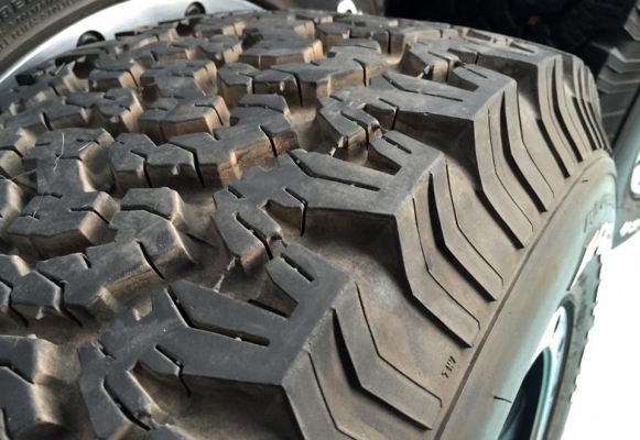 ขายล้อหยดน้ำ ขอบ17x9 พร้อม ยางBF All Terrain265/70/17ปี14 ดอกสะพานยางเต็ม 4เส้น