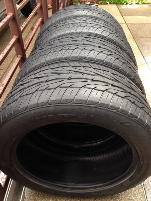 ยาง Toyo 265 50 20 ปลายปี12 พร้อมใช้งาน ราคาไม่แพง