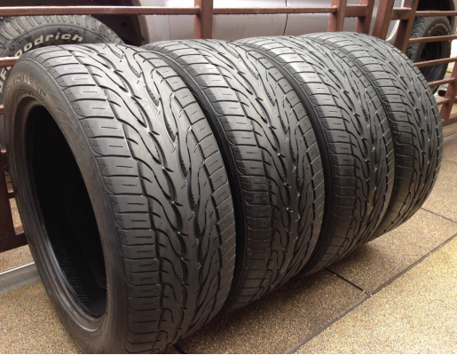 ยาง Toyo 265 50 20 ปลายปี12 พร้อมใช้งาน ราคาไม่แพง