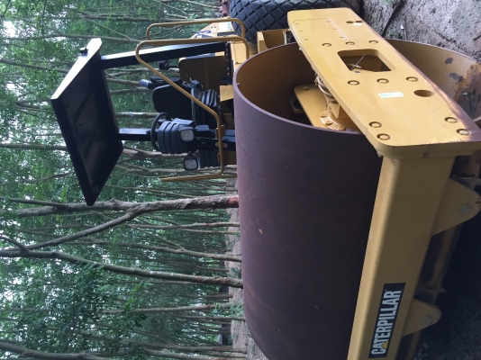 #ขายรถบด สภาพดีมาก ยี่ห้อ CATERPILLAR รุ่น CS533E