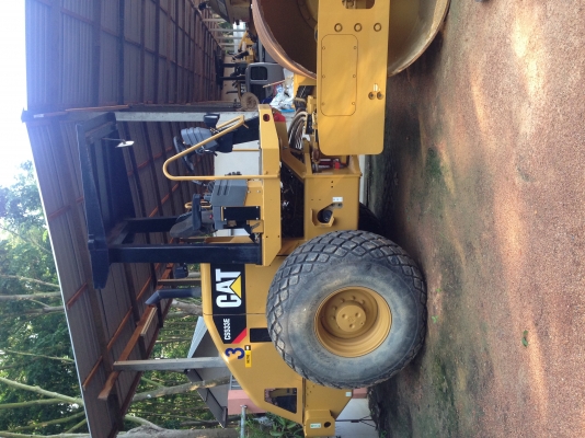 #ขายรถบด สภาพดีมาก ยี่ห้อ CATERPILLAR รุ่น CS533E