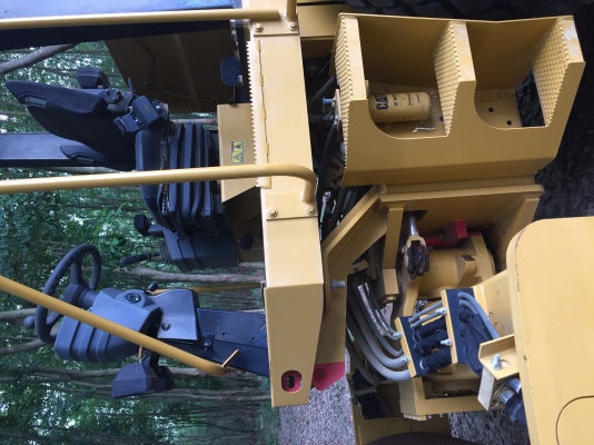 #ขายรถบด สภาพดีมาก ยี่ห้อ CATERPILLAR รุ่น CS533E