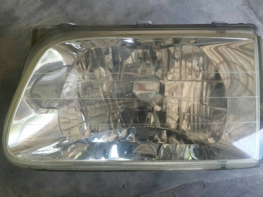 โคมไฟหน้า STANLEY แท้  ISUZU DRAGON