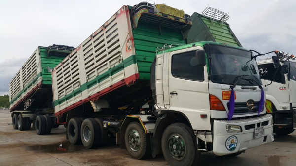 ขายรถพ่วง 24 ล้อ แม่ลูก กระบะเหล็กคอกเกษตรดั้ม HINO 320 ปี.47 รถพร้อมใช้ ราคา.2000000 สนใจรีบจองด่วน