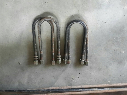 ชุดแหนบเสริมสำหรับรถกระบะ SMM ข้างละ 3 แผ่น