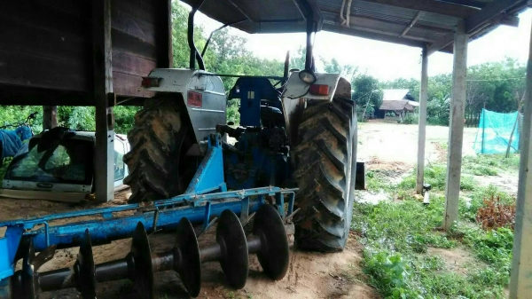 รถไถ รถไถ