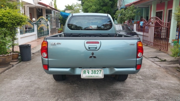 ขายไทตันCAB เครื่อง2.5เทอร์โบ เกียร์ธรรมดา รถพร้อมใช้ เอกสารเล่มครบพร้อมโอน