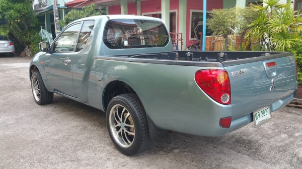 ขายไทตันCAB เครื่อง2.5เทอร์โบ เกียร์ธรรมดา รถพร้อมใช้ เอกสารเล่มครบพร้อมโอน