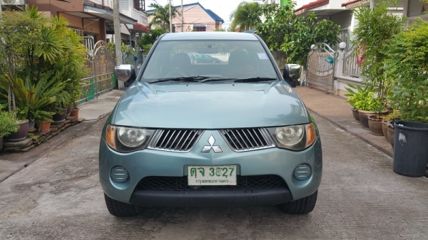 ขายไทตันCAB เครื่อง2.5เทอร์โบ เกียร์ธรรมดา รถพร้อมใช้ เอกสารเล่มครบพร้อมโอน