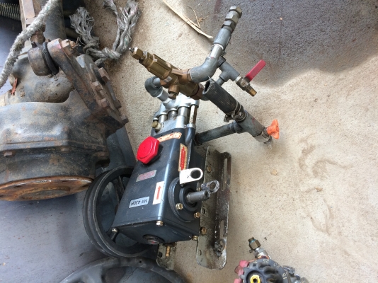 ขายปั๊มพ่นยามารูยาม่า