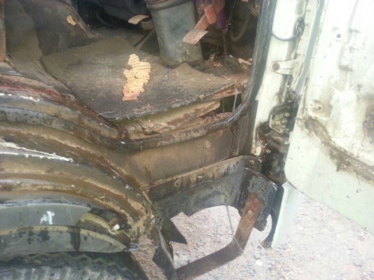 รถบรรทุก 6 ล้อ  HINO EH700 เครื่อง 168 แรง