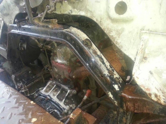 รถบรรทุก 6 ล้อ  HINO EH700 เครื่อง 168 แรง