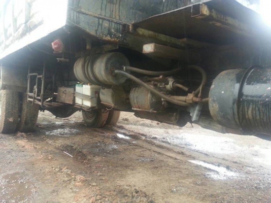 รถบรรทุก 6 ล้อ  HINO EH700 เครื่อง 168 แรง