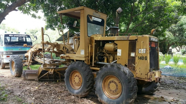ขายด่วนรถเกรดCAT140G 5MDสภาพพร้อมใช้งานเอกสารเล่มทะเบียนโทร0801515451