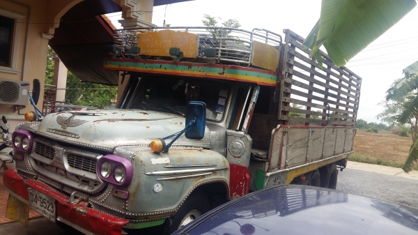 ขาย10ล้อ หัวยาวเพลาเดียว HO7C 185 ช่วงล่างใหญ่ยกแท่น