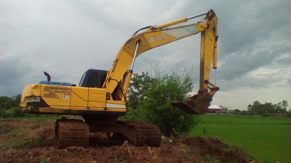 ขายด่วนโกเบโก้ SK200-3 มากทรี เครื่องเดิม ปั้มเดิม ไฟฟ้าเต็ม ขายด่วนโกเบโก้ SK200-3 มากทรี เครื่องเดิม ปั้มเดิม ไฟฟ้าเต็ม