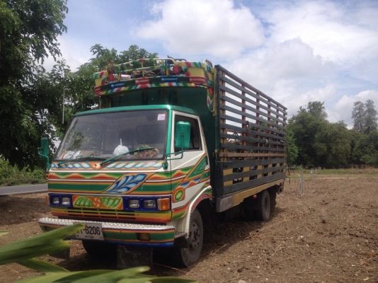 ขายรถ HINO 117 ยาว 5.5 เมตร สภาพพร้อมใช้งานคับ ขายรถ HINO 117 ยาว 5.5 เมตร สภาพพร้อมใช้งานคับ