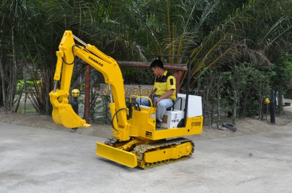 ขายแบคโฮYANMAR YB10(ขนขึ้นกระบะได้) เดิมจากญี่ปุ่น ทำงานสมบูรณ์ทุกระบบ รับรองไม่ผิดหวัง 125,000 เท่านั้น!!