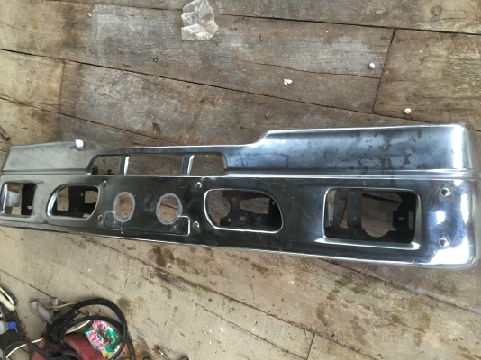 ขายกันชน nkr เก่านอก