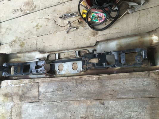 ขายกันชน nkr เก่านอก