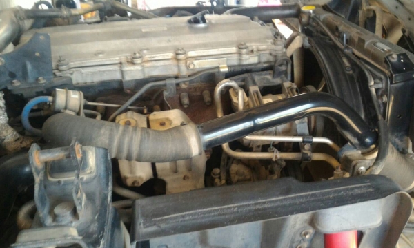 หกล้อ อีซูชุ NQR175ปี51ช่วงยาว5.50ม สภาพดีพร้อมใช้งาน ทะเบียนพร้อมโอน ราคา675,000บ สภาพนางฟ้า ไม่ผิดหวัง ครับท่าน