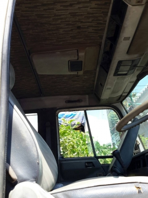 ขาย รถบรรทุก 10 ล้อ HINO 220 แรง พร้อมใช้งาน