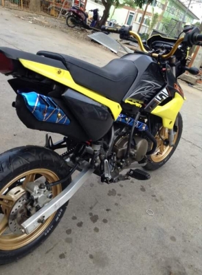 ขายคัฟรถเครื่องเดิมสีสวยทะเบียนคบสนใจโทมาคัฟ0906765600