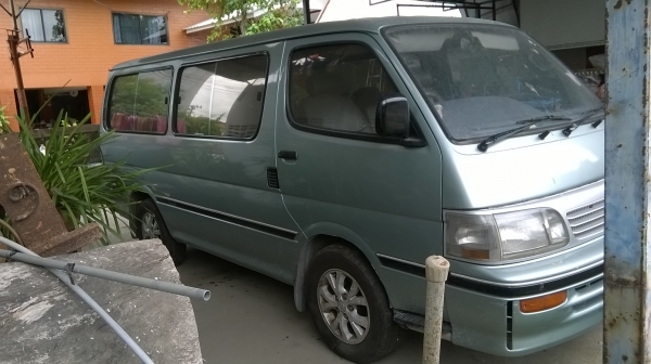 หัวจรวด ปี95 มีวัดรอบ เครื่อง2Lโบ เพาเวอร์แท้ รถมือเดียว ทะเบียนไม่ขาด