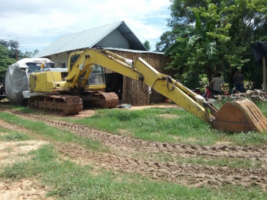 ขาย 795,000 KOMATSU pc 120-6 JAPAN เครื่องดี KOMATSU  ปั้มแรง ไฟฟ้าครบ เอกสารเล่มทะเบียน รถสวยพร้อมใช้เอกสารพร้อมโอน 090-772-3710 090-772-3708