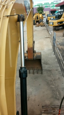 320D CATรถในไทยใช้งาน4000ชม.สภาพสวยๆครับ 320D CATรถในไทยใช้งาน4000ชม.สภาพสวยๆครับ