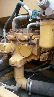 320D CATรถในไทยใช้งาน4000ชม.สภาพสวยๆครับ 320D CATรถในไทยใช้งาน4000ชม.สภาพสวยๆครับ