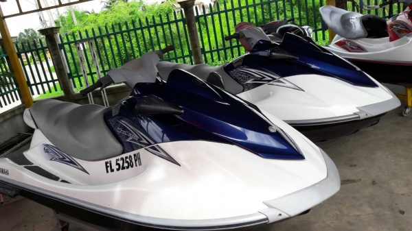 จัดโปรทีเดียวไปเลยครับ 2ลำสุดท้าย YAMAHA VX110 ปี12 ทั้ง2ลำ จัดราคาให้ 349,999฿ รีบตัดสินใจเลยครับ ใกล้ไฮน์ซีซั่นแล้วครับ ระยะเวลาจำกัดครับ #สนใจสอบถาม โทร.081-9566498 คุณนรินทร์