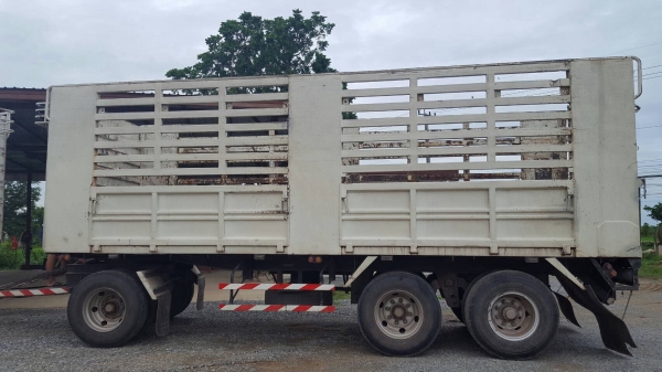 ขาย ลูกพ่วงสามเพลาสามมิตรไม่ดั้ม ปี 55 ขาย ลูกพ่วงสามเพลาสามมิตรไม่ดั้ม ปี 55