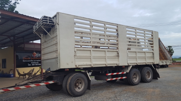 ขาย ลูกพ่วงสามเพลาสามมิตรไม่ดั้ม ปี 55