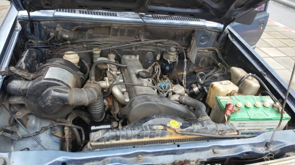 รถกระบะพร้อมMitsubishi 1995 L200 Cycloneเครื่องยนต์ดีเซลเล่มทะเบียนพร้อมภาษีไม่ขาดสอบถามได้ครับ