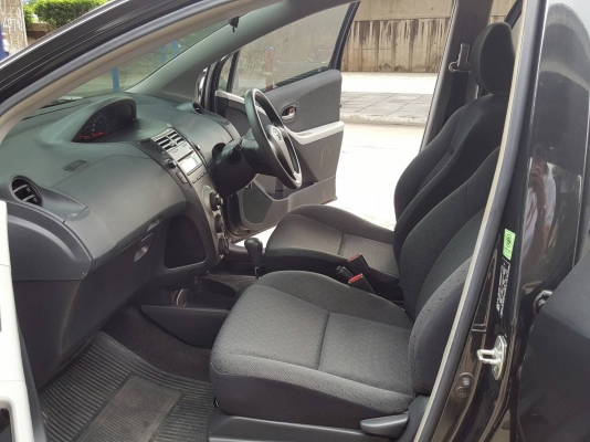 TOYOTA YARIS 1.5J ปี2009 สีดำ
