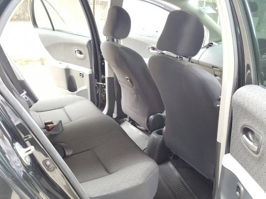 TOYOTA YARIS 1.5J ปี2009 สีดำ