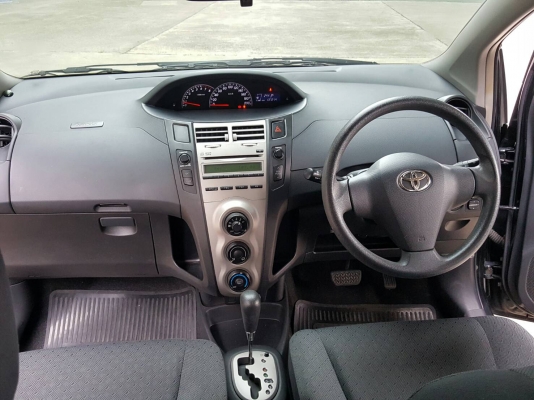 TOYOTA YARIS 1.5J ปี2009 สีดำ