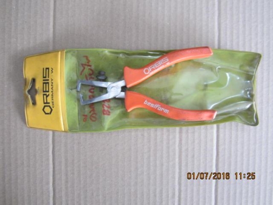 ขายคีมปอกสายไฟงานเก่าขนาด6" Made in Germany.