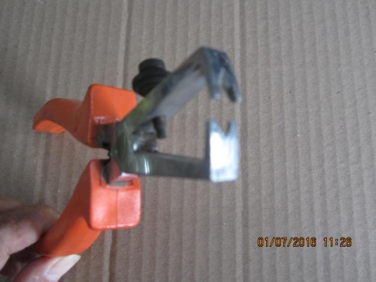 ขายคีมปอกสายไฟงานเก่าขนาด6" Made in Germany.