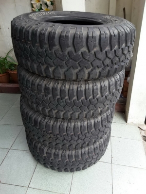 Maxxis Bighorn 31/10.5/15 ปี12 สภาพสวยๆ 1ชุด Maxxis Bighorn 31/10.5/15 ปี12 สภาพสวยๆ 1ชุด