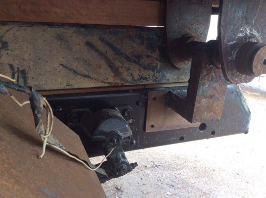 รถบรรทุกดั้ม 6 ล้อ ISUZU หัวตึก เครื่อง 210 แรง รถห้าง