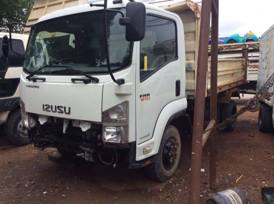 รถบรรทุกดั้ม 6 ล้อ ISUZU หัวตึก เครื่อง 210 แรง รถห้าง