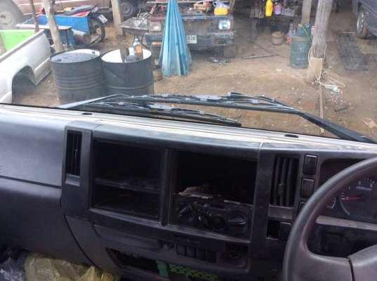 รถบรรทุกดั้ม 6 ล้อ ISUZU หัวตึก เครื่อง 210 แรง รถห้าง