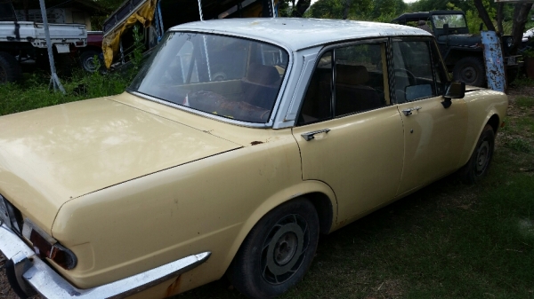 simca รถฝรั่งเศส 4 ประตูของครบ ขับโอน 25,000 บาท simca รถฝรั่งเศส 4 ประตูของครบ ขับโอน 25,000 บาท