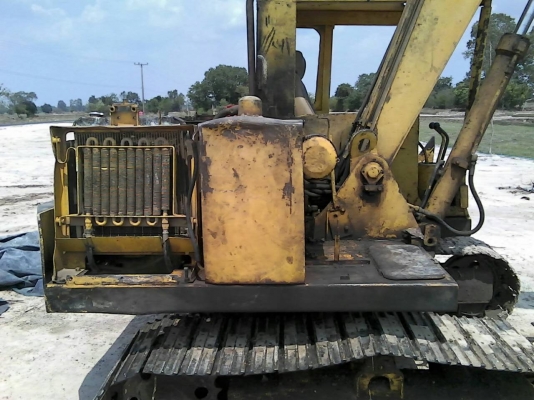 ขายด่วน KOMATSU PC60-1 พร้อมหัวคีบไม่ยูคา สภาพพร้อมใช้งาน เอกสารสัญญาซื้อขาย