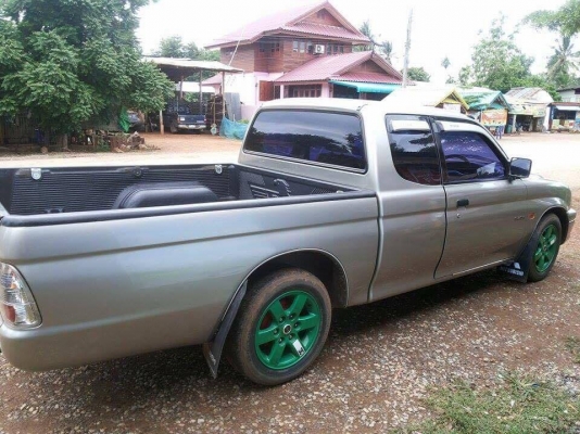 สตาด้า ปี 40 เดิมๆสวยๆ สีสวย แอร์ ย็นภายในสวย เครื่องเสียงพร้อม สตาด้า ปี 40 เดิมๆสวยๆ สีสวย แอร์ ย็นภายในสวย เครื่องเสียงพร้อม